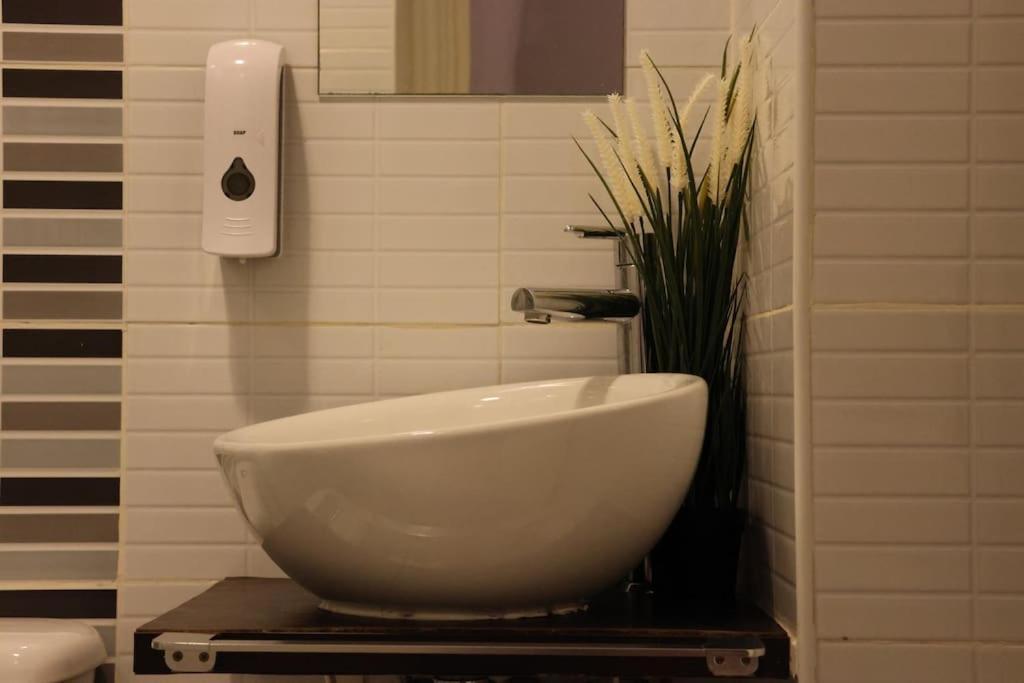 Cms Pena Historical Building Apartment Malaga Luaran gambar