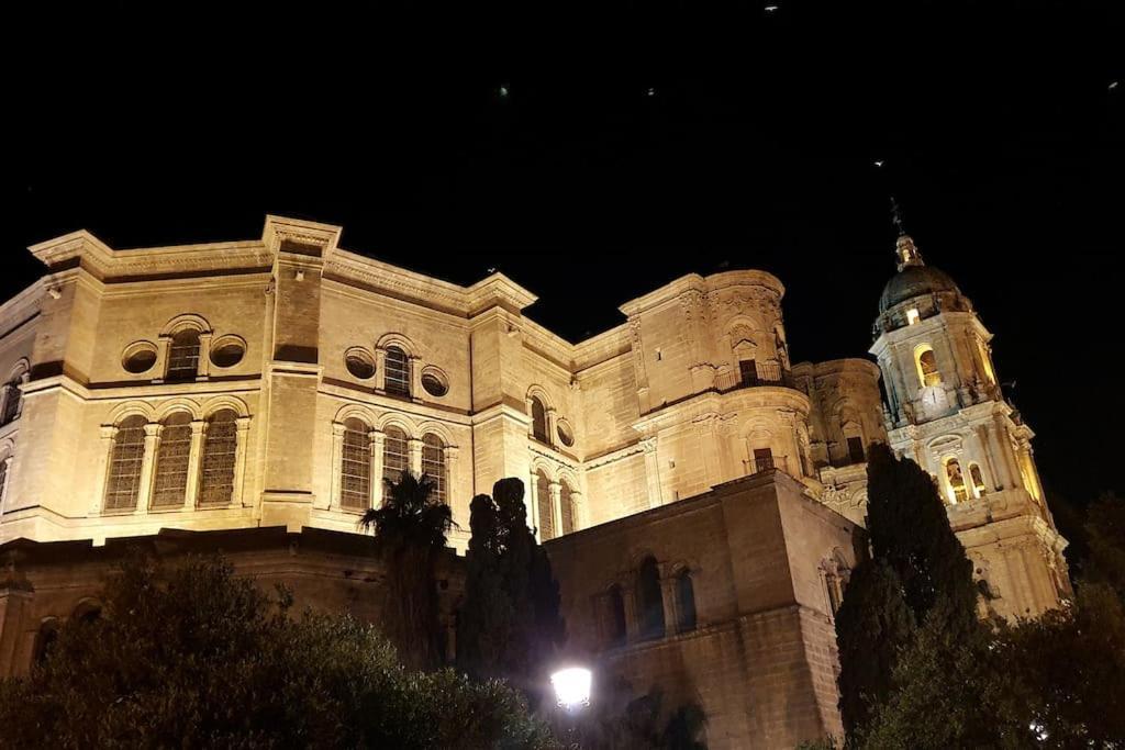 Cms Pena Historical Building Apartment Malaga Luaran gambar